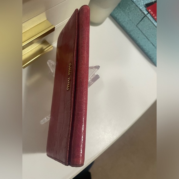 Miu Miu crocodile embossed Wallet in Peonia Fuschia - Picture 10 of 16